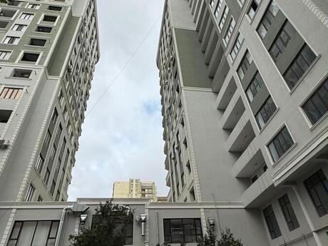 4-комнатная квартира, 180 м², Həzi Aslanov: 372 000 ₼ 2