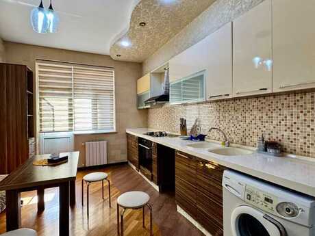 İnşaatçılarda 3 otaqlı yeni tikili mənzil kirayə verilir, 120 m², 850 AZN/ay, şəkil 5 / 12