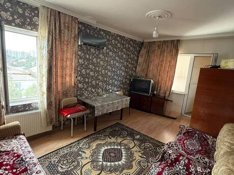 Elan №6500715 - Bakı, Qaraçuxur q., 2 otaqlı, 40 m², 5/9 mərtəbə