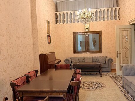 4 otaqlı mənzil, 130 m², İçəri Şəhər: 700 000 ₼ 4
