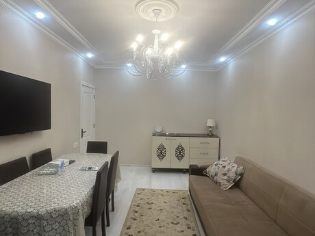 2-room apartment, 42 m², 8 Noyabr: 158 000 ₼ 3