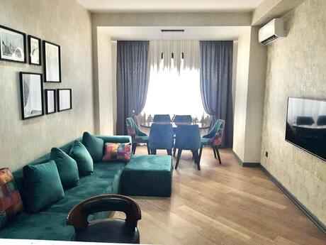 Kirayə 2 otaqlı mənzil, 75 m², İçəri Şəhər: 1 400 ₼/ay 2