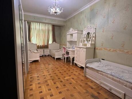 3-room apartment for rent, 130 m², Elmlər Akademiyası: 1 300 ₼/mo 5