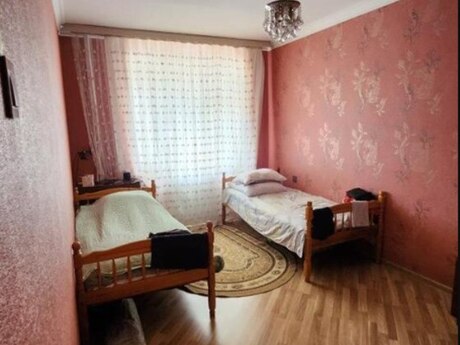 Gənclikdə 3 otaqlı köhnə tikili mənzil satılır, 90 m², 240 000 AZN, şəkil 4 / 10