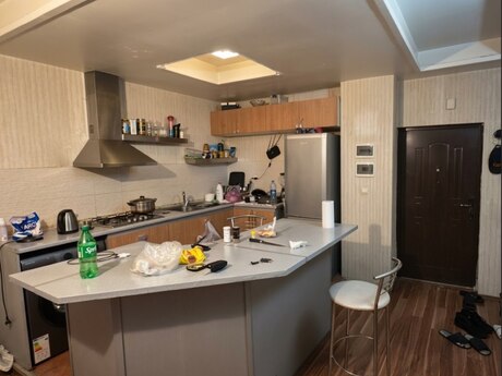2 otaq · 63 m² · 12/18 mərtəbə, İnşaatçılar