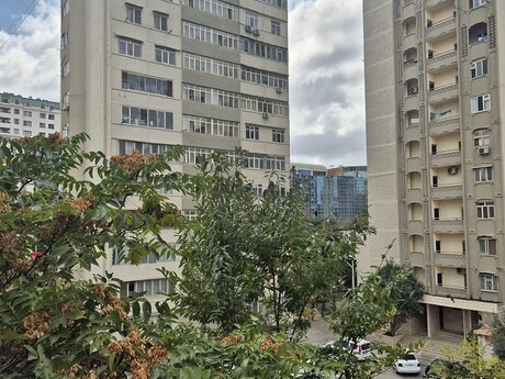 Elan №6500877 - Bakı, Azadlıq Prospekti m., 3 otaqlı, 70 m², 4/9 mərtəbə