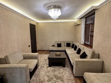 2-room apartment, 65 m², 8-ci mikrorayon: 172 000 ₼ 2