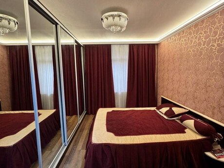 2-room apartment, 65 m², 8-ci mikrorayon: 172 000 ₼ 5