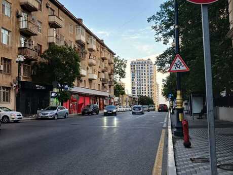 Elan №6500996 - Bakı, 28 May m., 2 otaqlı, 45 m², 2/3 mərtəbə