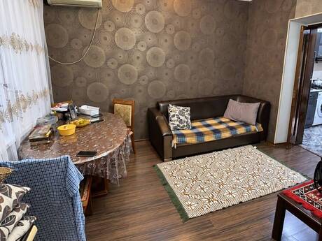 28 Mayda 2 otaqlı köhnə tikili mənzil satılır, 45 m², 157 000 AZN, şəkil 2 / 5