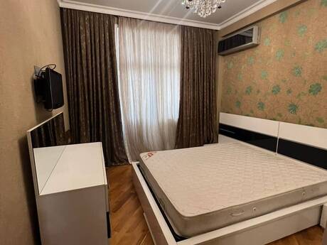 3-room apartment, 95 m², Neftçilər: 250 000 ₼ 3