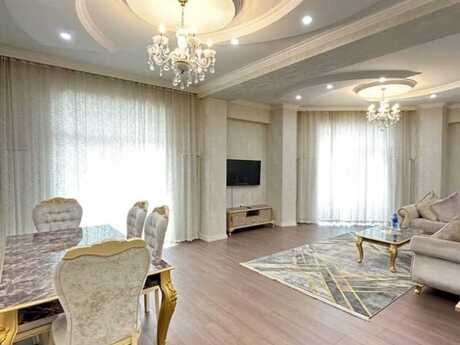 3-room apartment, 140 m², Ağ şəhər: 725 000 ₼ 2