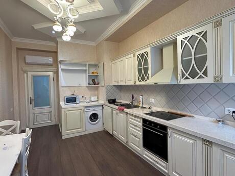 3-room apartment, 140 m², Ağ şəhər: 725 000 ₼ 5