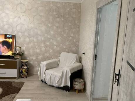 2-room old-build apartment for sale in Elmlər Akademiyası, 65 m², 156 000 AZN, photo 5 / 9