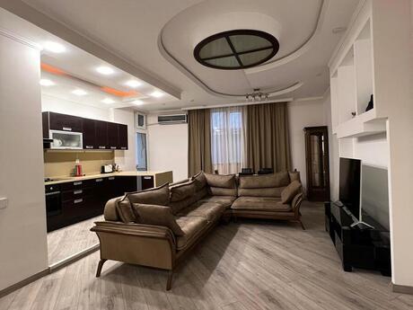Elan №6501194 - Bakı, Nəriman Nərimanov m., 4 otaqlı, 135 m², 2/18 mərtəbə