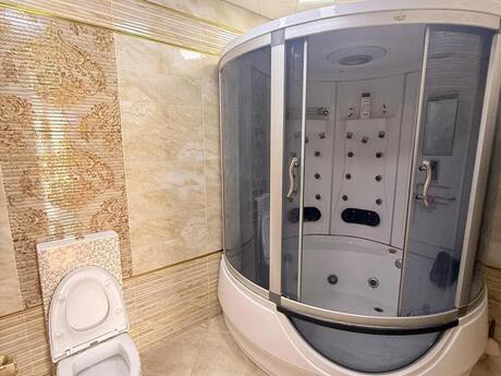 3-room apartment for rent, 145 m², Gənclik: 2 000 ₼/mo 5