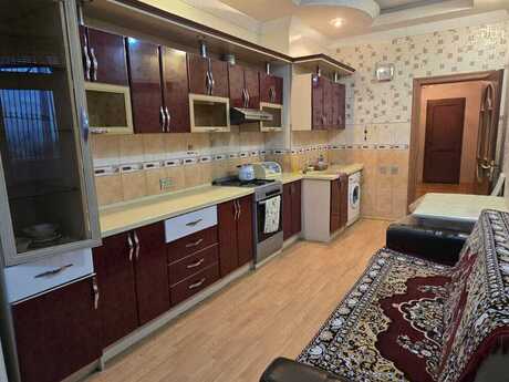 Elmlər Akademiyasında 3 otaqlı yeni tikili mənzil kirayə verilir, 130 m², 900 AZN/ay, şəkil 4 / 12
