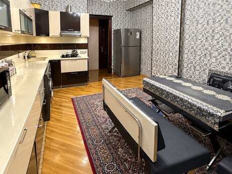 3-комнатная квартира, 140 м², Emerald Palace: 430 000 ₼ 5