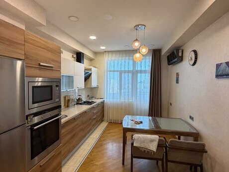 2-room apartment, 92 m², Həzi Aslanov: 225 000 ₼ 2