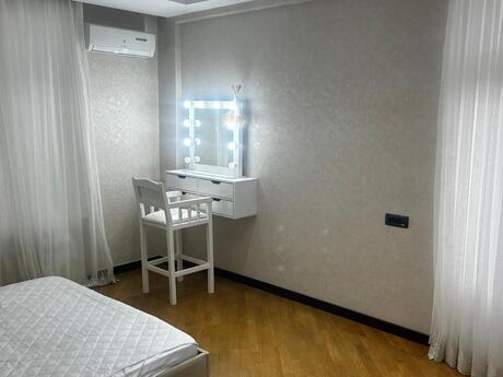 Kirayə 3 otaqlı mənzil, 120 m², Neftçilər: 1 200 ₼/ay 4