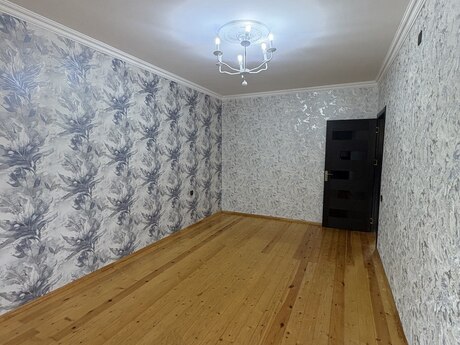 Əhmədlidə 2 otaqlı köhnə tikili mənzil satılır, 65 m², 177 000 AZN, şəkil 2 / 12