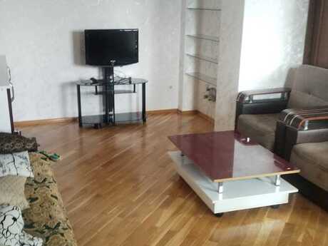Аренда: 2-комнатная квартира, 85 м², 8 Noyabr: 700 ₼/мес 2