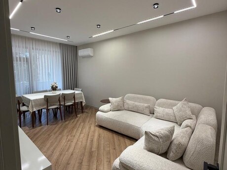Объявление №6501453 - Баку, м. Ази Асланов, 3-комн., 85 м², 3/9 этаж