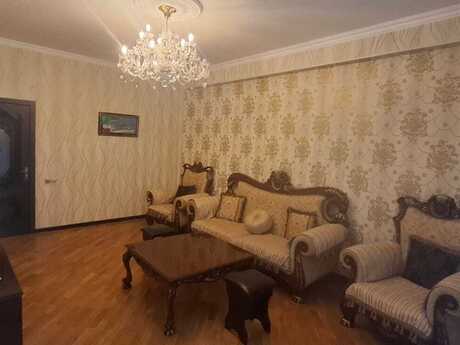 3-room apartment for rent, 75 m², Bakmil: 800 ₼/mo 2
