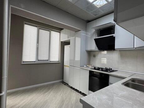 Аренда: 3-комнатная квартира, 75 м², Nərimanov: 1 050 ₼/мес 5