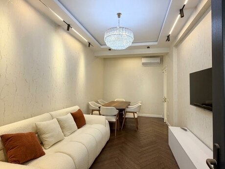 Elan №6501642 - Bakı, Elmlər Akademiyası m., 2 otaqlı, 75 m², 5/18 mərtəbə