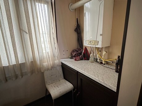 Bakıxanovda 3 otaqlı köhnə tikili mənzil satılır, 90 m², 175 000 AZN, şəkil 5 / 12