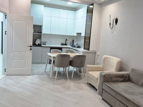 2-комнатная квартира, 61 м², 8 Noyabr: 195 000 ₼ 3