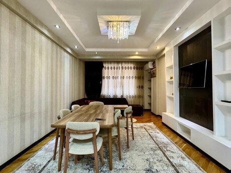 Elan №6501723 - Bakı, İnşaatçılar m., 3 otaqlı, 120 m², 13/17 mərtəbə