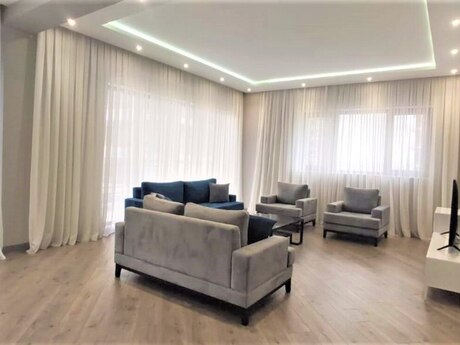 Аренда: 3-комнатная квартира, 160 м², Ağ şəhər: 2 500 ₼/мес 3