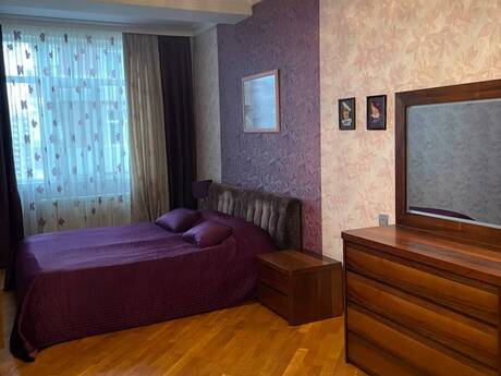 Аренда: 3-комнатная квартира, 118 м², Şah İsmayıl Xətai: 1 100 ₼/мес 5