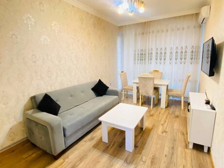 Объявление №6501823 - Баку, м. Элмляр Академиясы, 2-комн., 48 м², 4/15 этаж