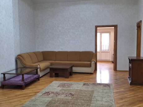 4 Elmlər Akademiyası