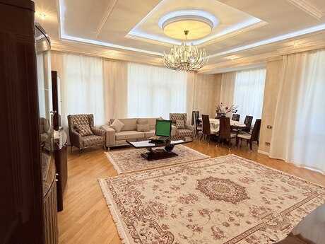3 otaq · 170 m² · 14/22 mərtəbə, Elmlər Akademiyası