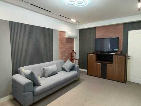 Elan №6501936 - Bakı, Gənclik m., 240 m²