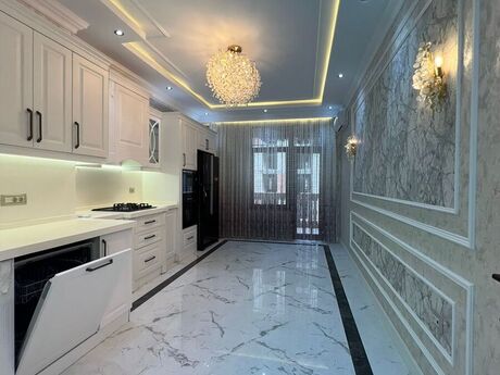 Elan №6501981 - Bakı, Nəriman Nərimanov m., 3 otaqlı, 137 m², 8/16 mərtəbə