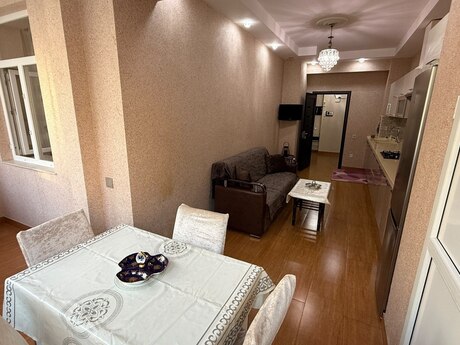 3-room apartment for rent, 100 m², Nərimanov: 1 000 ₼/mo 3