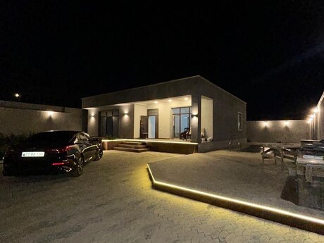 4 otaq · 130 m²