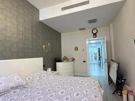 Аренда: 4-комнатная квартира, 214 м², Altes Plaza: 3 000 ₼/мес 3