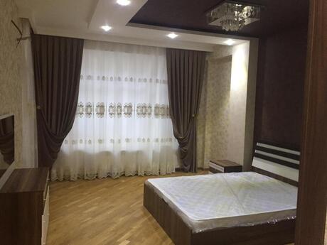 3-room apartment for rent, 140 m², Səbail: 1 000 ₼/mo 2
