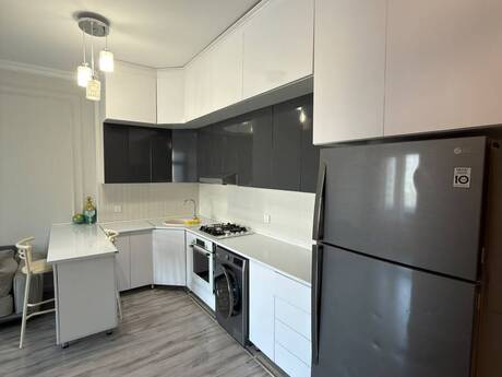 2-room apartment for rent, 82 m², Şah İsmayıl Xətai: 900 ₼/mo 4