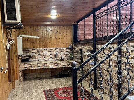 Yasamalda 8 otaqlı həyət evi kirayə verilir, 140 m², 1 200 AZN/ay, şəkil 4 / 12