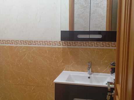 Nəsimidə 3 otaqlı yeni tikili mənzil kirayə verilir, 100 m², 899 AZN/ay, şəkil 5 / 12