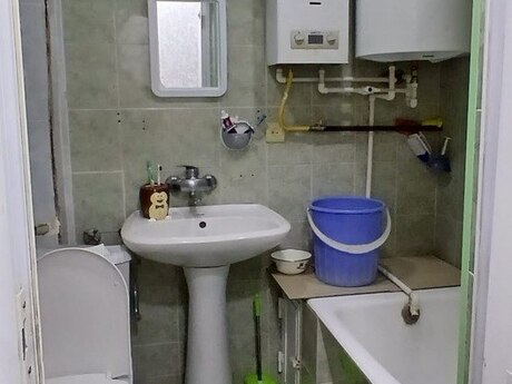 Elmlər Akademiyasında 2 otaqlı köhnə tikili mənzil satılır, 55 m², 166 000 AZN, şəkil 5 / 10