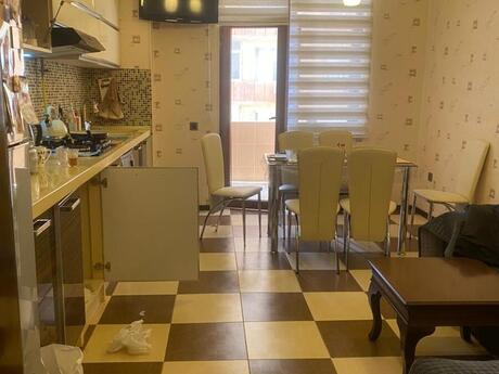 Kirayə 3 otaqlı mənzil, 134 m², Əhmədli: 1 000 ₼/ay 3