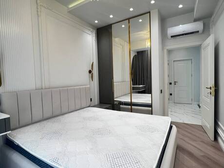4-room apartment for rent, 140 m², 8 Noyabr: 2 500 ₼/mo 4